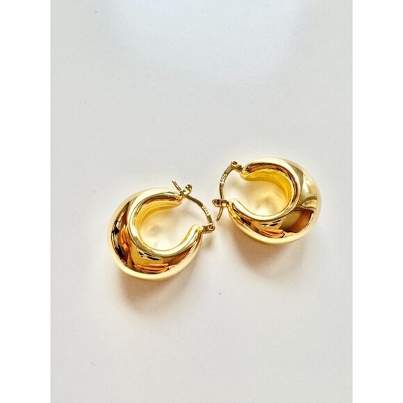 New 14K Gold Plated Sterling Silver Chunky Gold Huggie Hoop Earrings - Picture 3 of 5